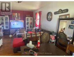194 NANCY STREET - 13