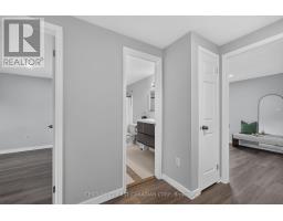 55 - 70 CHAPMAN COURT - 23