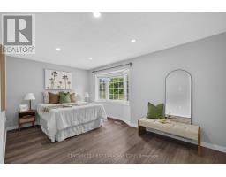 55 - 70 CHAPMAN COURT - 24