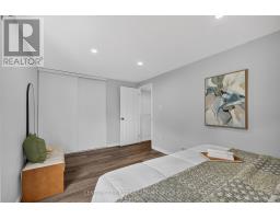 55 - 70 CHAPMAN COURT - 25