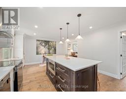 55 GRENFELL COURT - 10