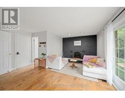 55 GRENFELL COURT - 12