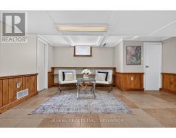 1804 ST. ANNE STREET - 23