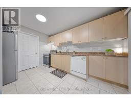 E37 - 12 HOLBORN DRIVE - 17