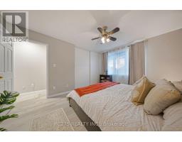 E37 - 12 HOLBORN DRIVE - 30