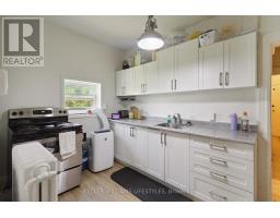 33 STATION STREET - 8