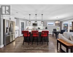 40 GLENGARIFF DRIVE - 28