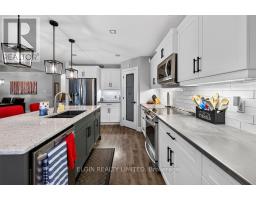 40 GLENGARIFF DRIVE - 31