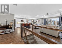 40 GLENGARIFF DRIVE - 6