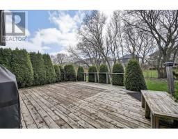 22 SPRINGFIELD WAY - 44