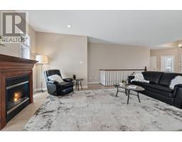 22 SPRINGFIELD WAY - 8