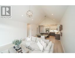 6 - 62 COMPASS TRAIL - 18