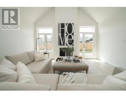 6 - 62 COMPASS TRAIL - 21