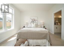 6 - 62 COMPASS TRAIL - 25