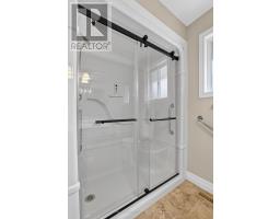 532 HIGHVIEW DRIVE - 20