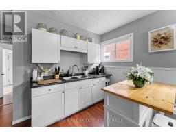 1032 TRAFALGAR STREET - 10
