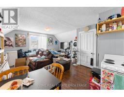 1032 TRAFALGAR STREET - 22