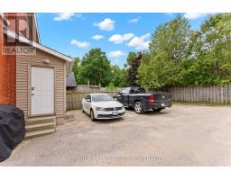 1032 TRAFALGAR STREET - 36