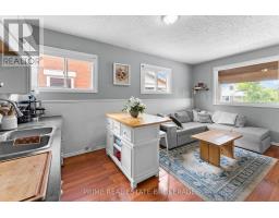 1032 TRAFALGAR STREET - 8