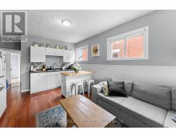 1032 TRAFALGAR STREET - 9