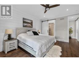 36 ERIN PLACE - 25