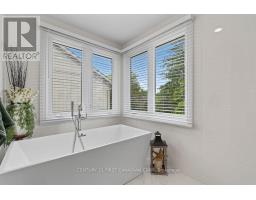 1677 PHILLBROOK CRESCENT - 30