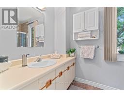 1677 PHILLBROOK CRESCENT - 35