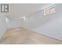 1677 PHILLBROOK CRESCENT - 36