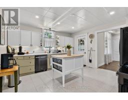 209 MARGARET STREET - 24