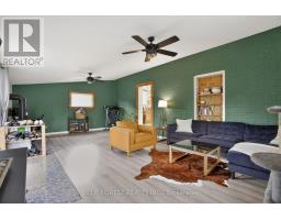 209 MARGARET STREET - 32