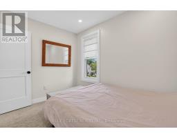 209 MARGARET STREET - 38