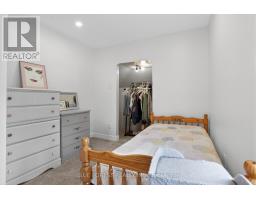 209 MARGARET STREET - 40