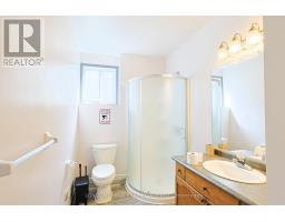 165 THURMAN CIRCLE - 15