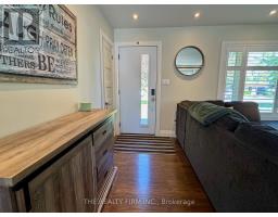 571 EVERGLADE CRESCENT - 3