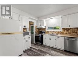 39 SOUTHWOOD CRESCENT - 12