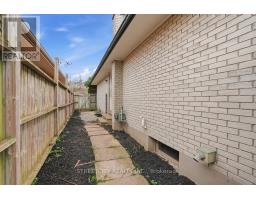 68 TALAVERA CRESCENT - 23