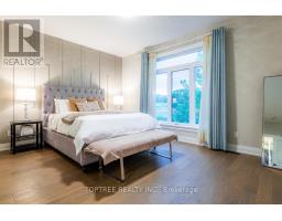29 - 2290 TORREY PINES WAY - 17