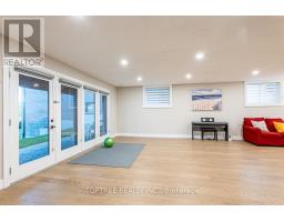 29 - 2290 TORREY PINES WAY - 24