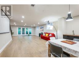 29 - 2290 TORREY PINES WAY - 25