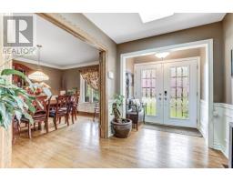 27 CROYDON DRIVE - 7
