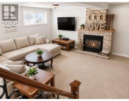 66 ALDBOROUGH AVENUE - 8