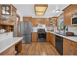 24 HAWTHORNE CRESCENT - 10