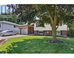 24 HAWTHORNE CRESCENT - 2