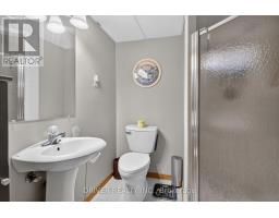 24 HAWTHORNE CRESCENT - 22