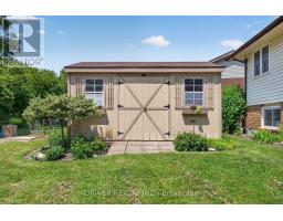24 HAWTHORNE CRESCENT - 27