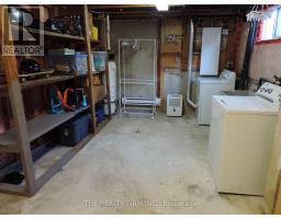 33 - 474 SOUTHDALE ROAD E - 24