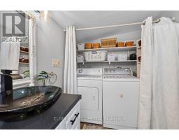 28 WALNUT STREET - 23