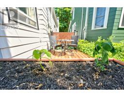 28 WALNUT STREET - 34