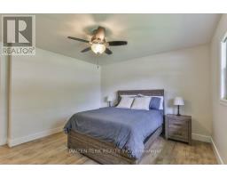 492 19 HIGHWAY - 17