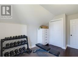 260 GRAHAM STREET - 25